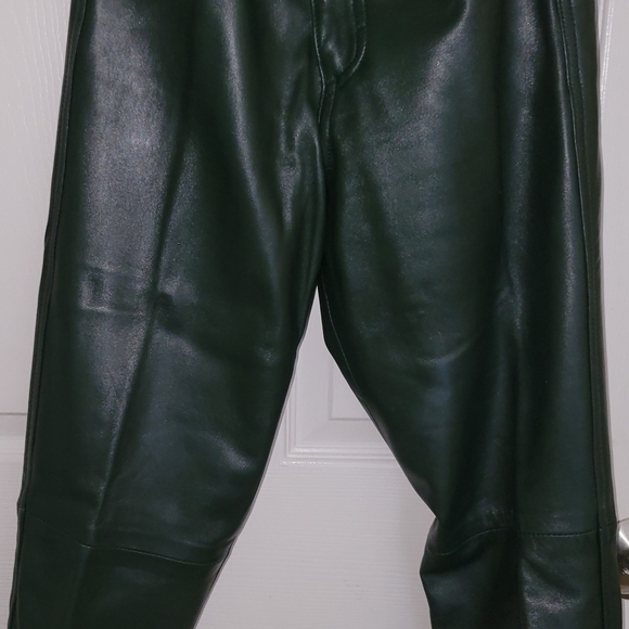 Leather and shearling jacket and leather pants - Picture 2 of 3